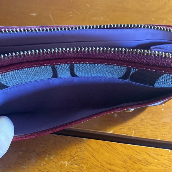 Coach Wallet - Picture 3 of 5